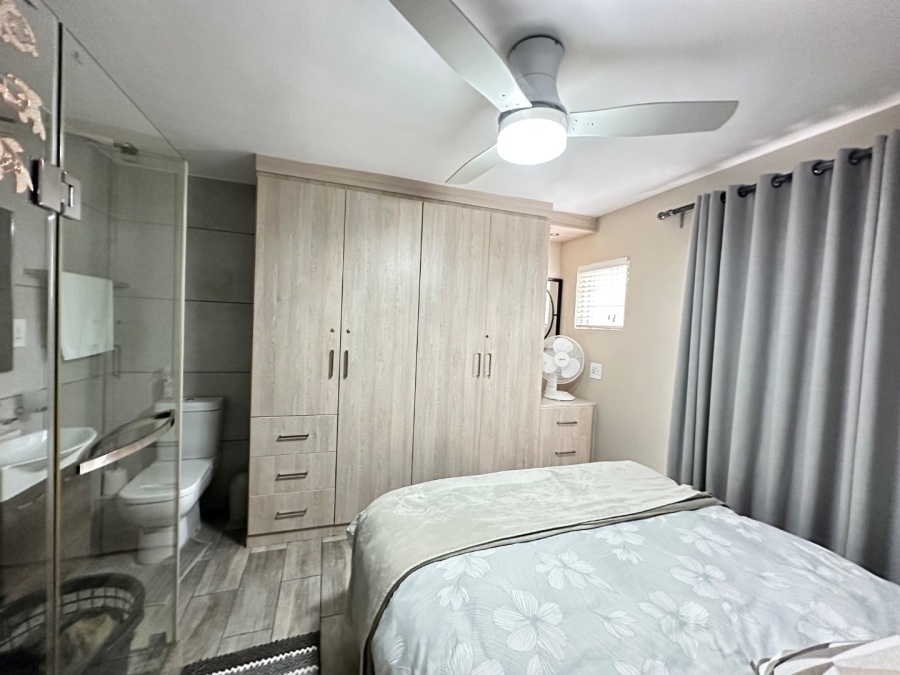 2 Bedroom Property for Sale in Hartenbos Central Western Cape